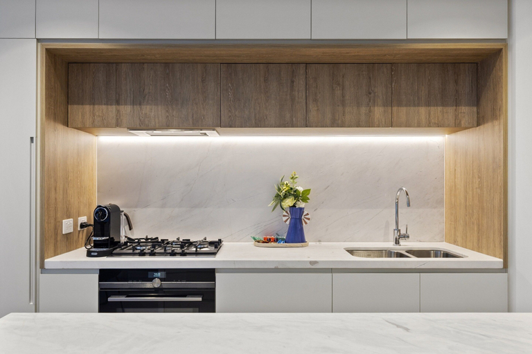 Private kitchen 3, Skyline & Sea Luxe Heated Pool, Gym, Sauna, Steam, Melbourne