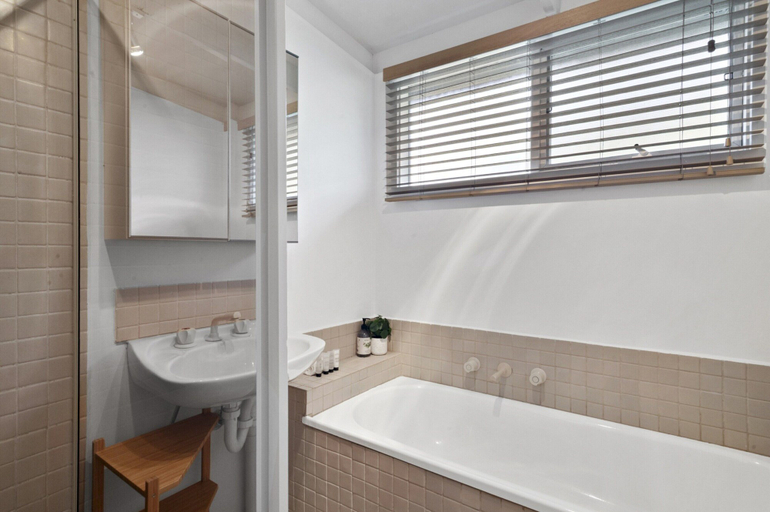Bathroom 4, Piccolo Casa di Rye, Melbourne