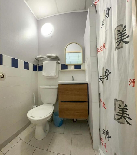 Bathroom 3, Le Petit Logis, Indre-et-Loire