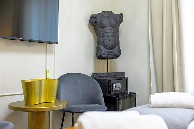 Bedroom 4, Hotel Les Chambres D Apos Or, Rome