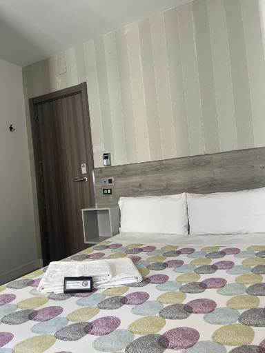 Bedroom 2, Hostal Abril, Madrid