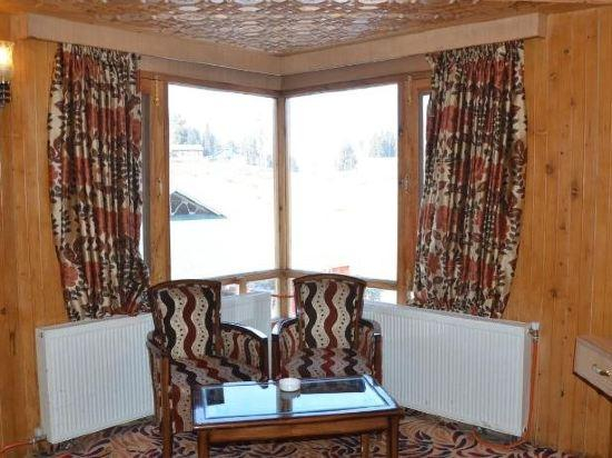 Others 4, Hotel Hilltop, Baramulla