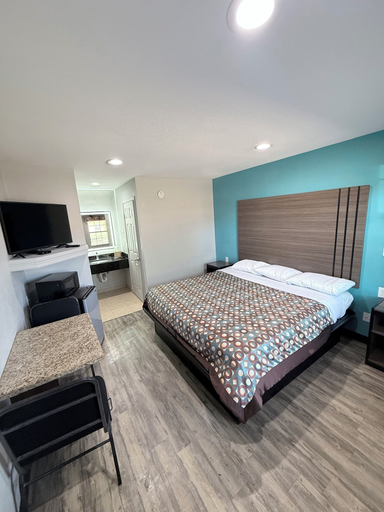 Bedroom 2, Relax Inn, Brazos