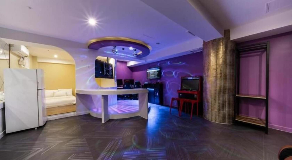 Room 2, Plein Hotel, Seongdong