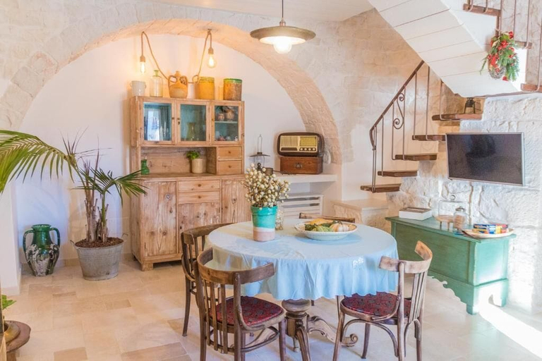 Dining 5, Navolte Trulli e Piscina, Bari