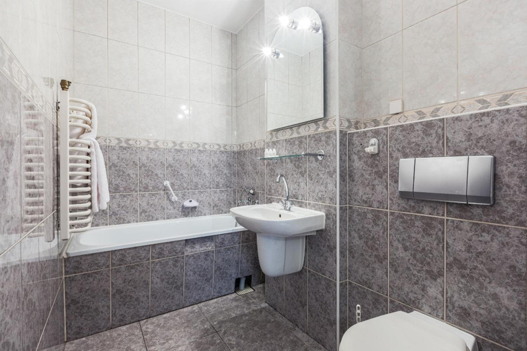 Bathroom 3, Hotel Helios, Tatra