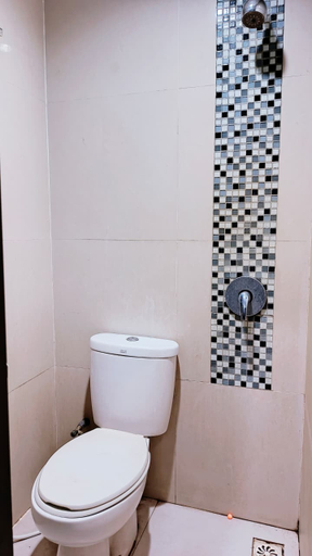 Bathroom, HOTEL GLOBAL EXPRESS, Palangkaraya