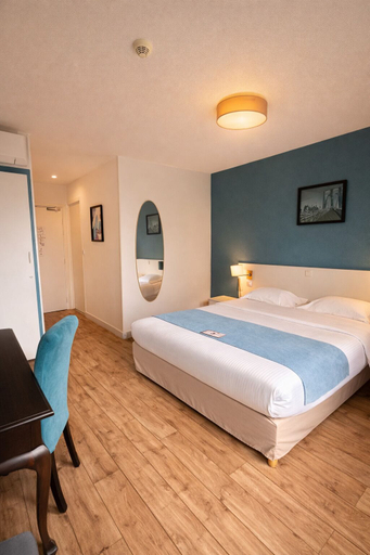 Bedroom 3, Majestic Hotel, Charente-Maritime