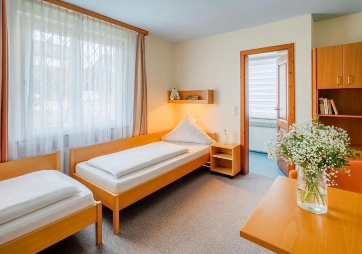Bedroom 2, Hotel Schwarzwald Freudenstadt, Freudenstadt