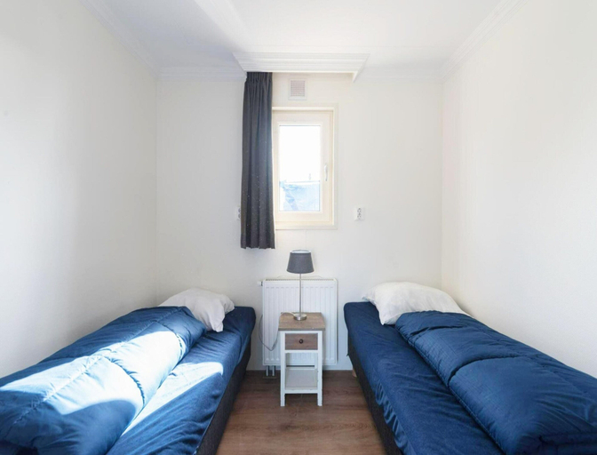 Room 2, Chalet w/ Garden in Zaan Style, Graft-De Rijp