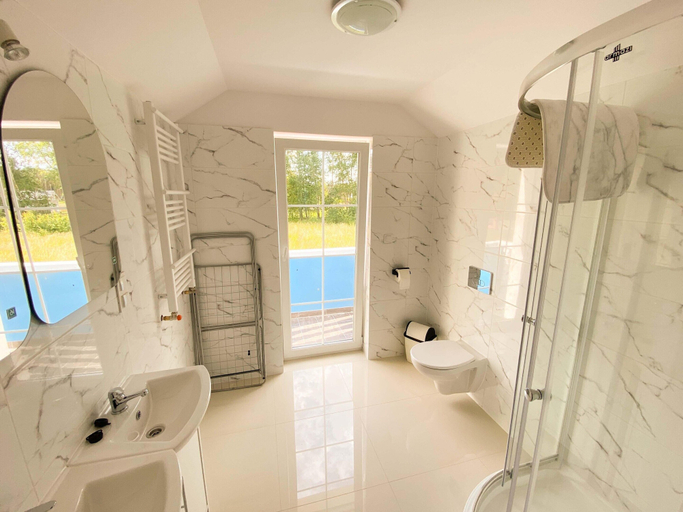 Bathroom 5, Holidayhome in Nowe Warpno for 10 Persons, Police