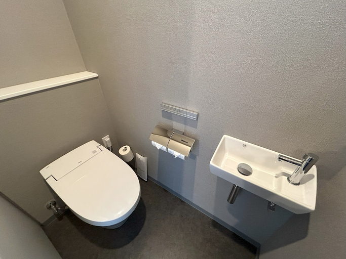 Bathroom 4, Seaside Hotel Maiko Villa Kobe, Akashi