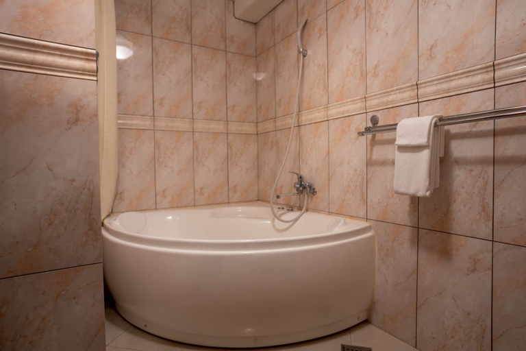 Bathroom 5, Royal Hotel, Yomitan