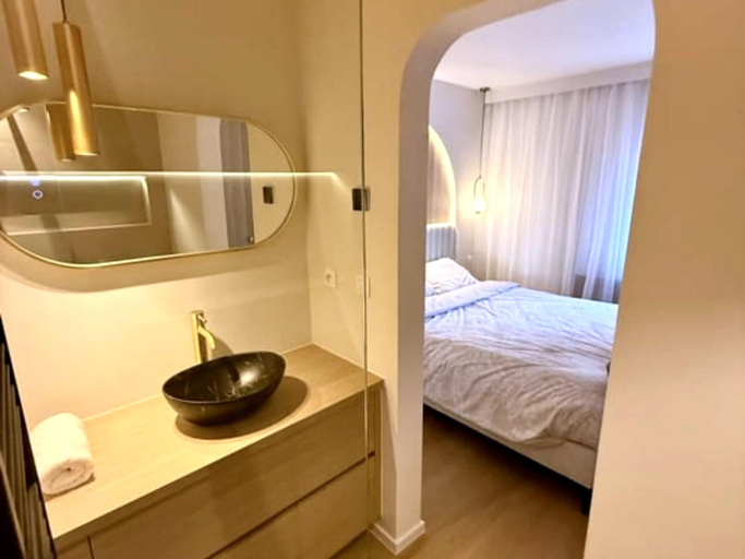 Bathroom 2, Luxury Apartment With sea View, West-Vlaanderen