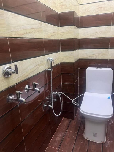 Bathroom 3, Hotel Vijaya Palace, Faizabad