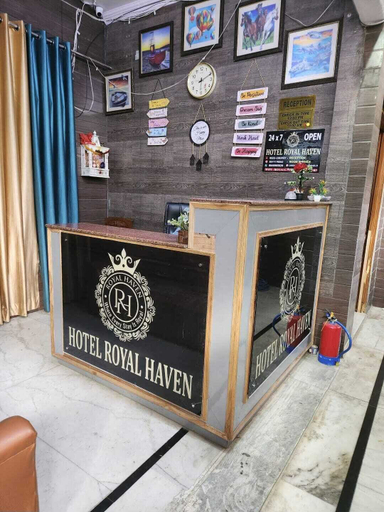 Lobby 1, Hotel Royal Haven, Lucknow