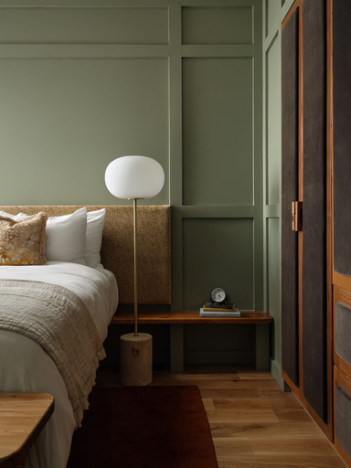 Bedroom 4, Albert Hotel, Gillespie