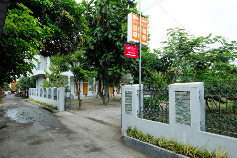 Others 5, RedDoorz Syariah near Terminal Bus Giwangan, Bantul