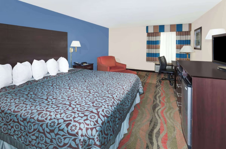 Bedroom 3, Days Inn By Wyndham Springfield, Sangamon