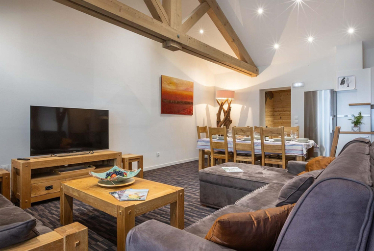 Primary image, Chalet in Paradiski With Spa & Valley Views, Savoie