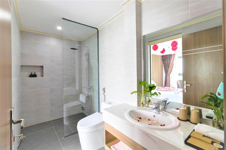 Bathroom 5, Pearl Beach Hotel Quy Nhon, Qui Nhơn