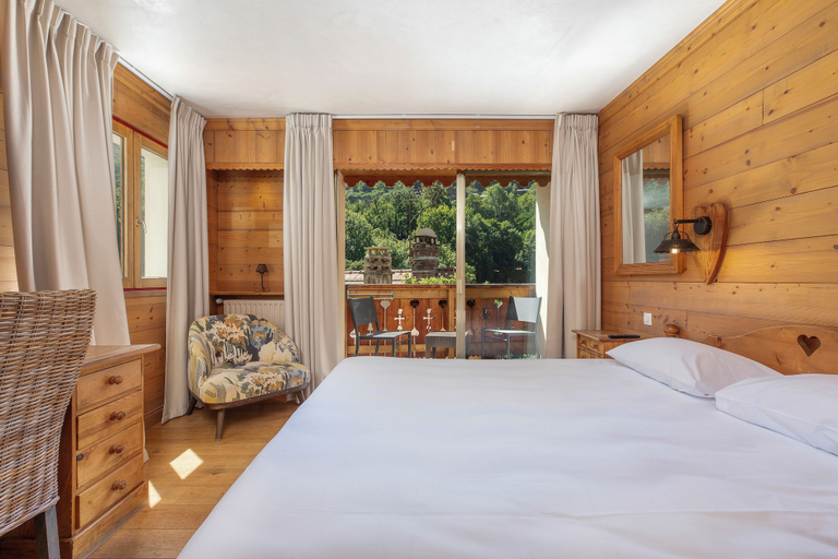 Room 4, Hôtel Les Bains, Savoie