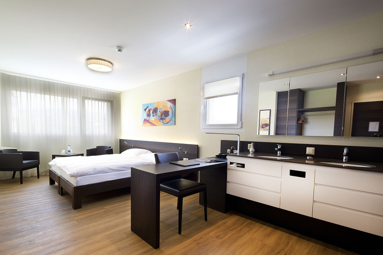 Bedroom 3, Hotel Glanis, Nyon