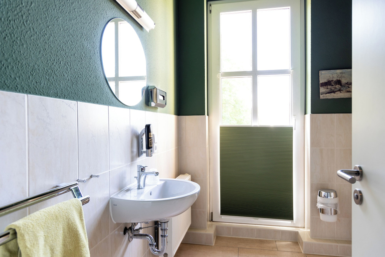 Bathroom 3, Restaurant Esslust, Teltow-Fläming