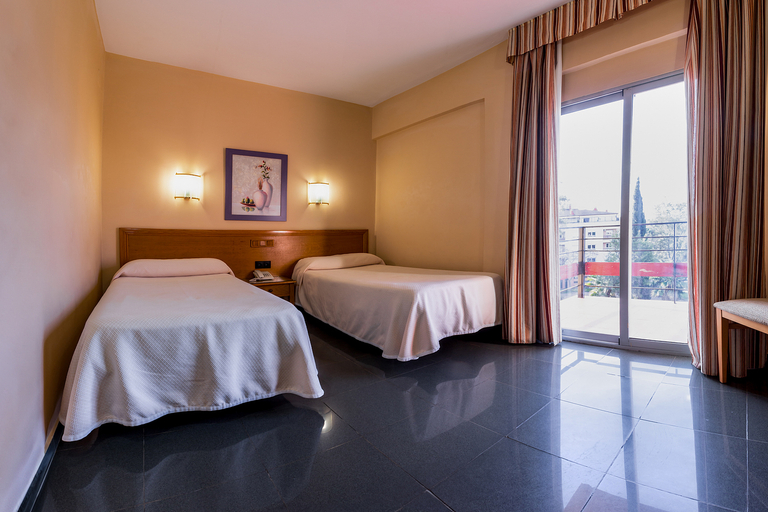 Others 4, Hotel Zeus, Badajoz