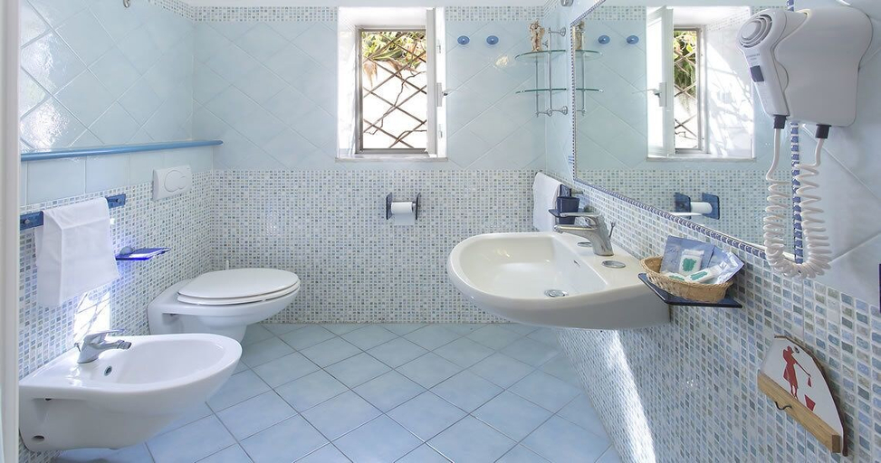Bathroom 4, Hotel Belsole Ischia, Napoli