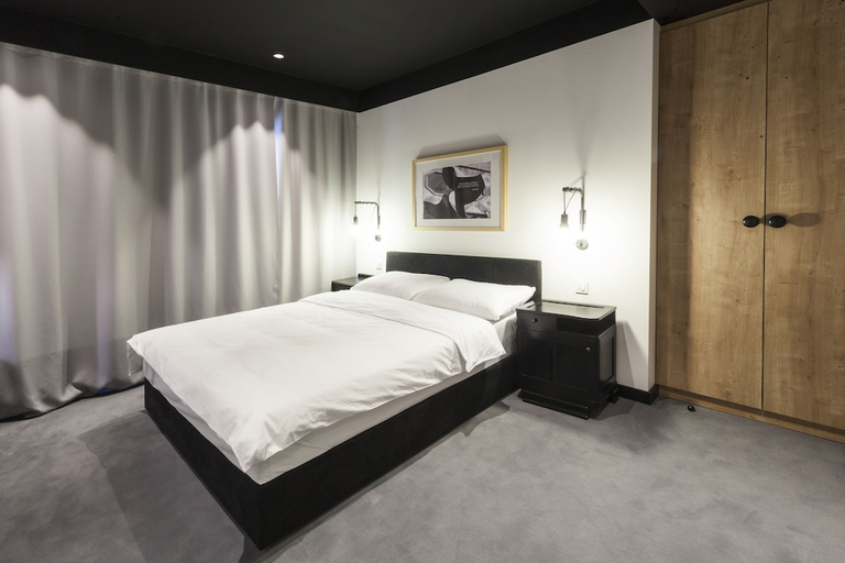 Bedroom 3, The Loop, Zagreb