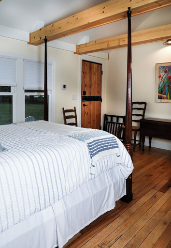 Room 4, The griffin inn, Door