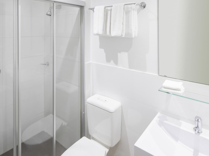 Bathroom 5, Mantra Castle Hill Sydney, Baulkham Hills - Central