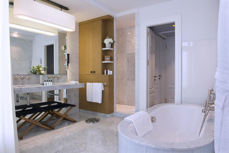 Others 1, Hotel Royal - Evian Resort, Haute-Savoie