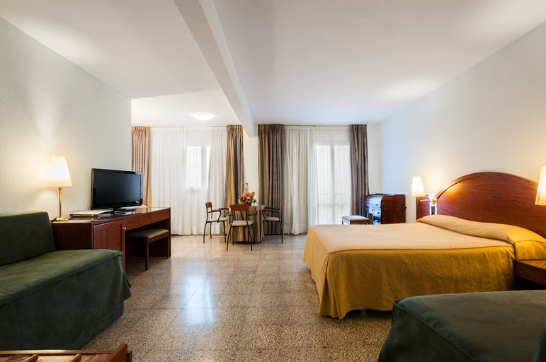 Bedroom 3, Gaudi, Tarragona