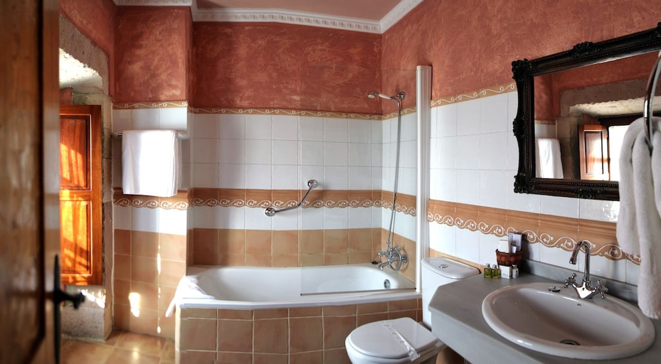 Bathroom 3, DOMUS SELECTA PALACIO GUEVARA, Cantabria