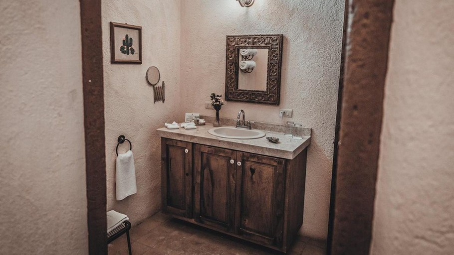 Bathroom 4, Hacienda Sepulveda Hotel Spa, Lagos de Moreno