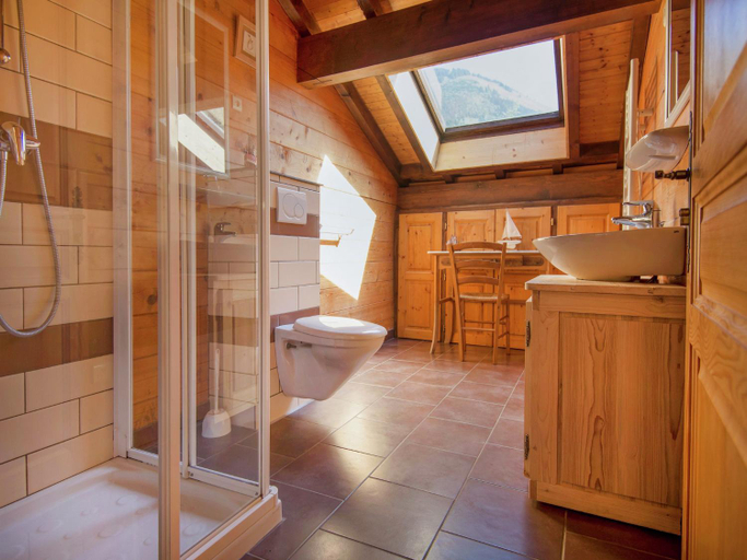 Bathroom 3, Chalet in Chatel near Les Portes du Soleil, Haute-Savoie