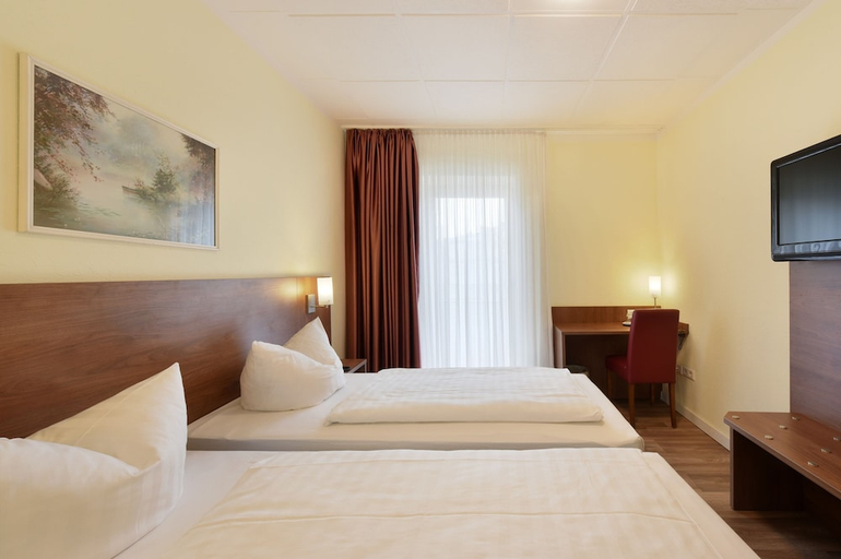 Bedroom 2, Hotel Schumacher Dusseldorf, Düsseldorf