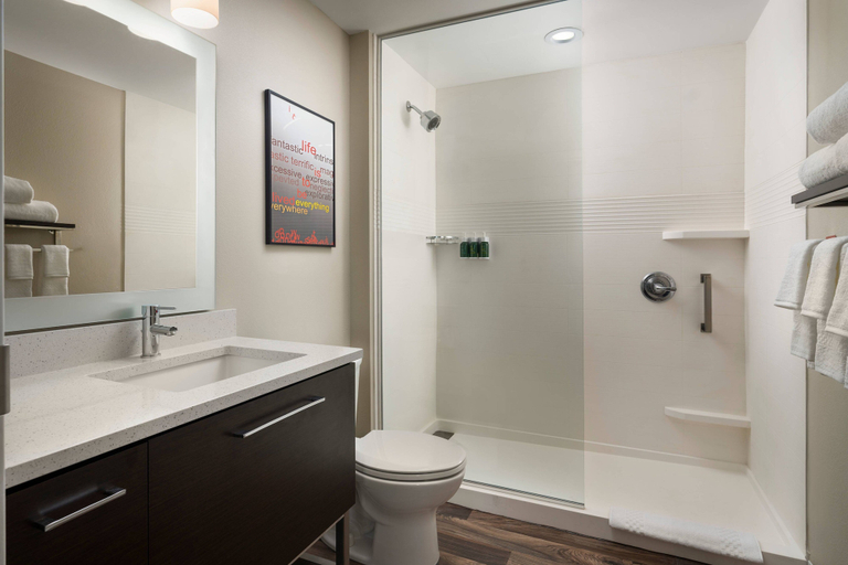Bathroom 5, TownePlace Suites by Marriott Memphis Olive Branch, Desoto