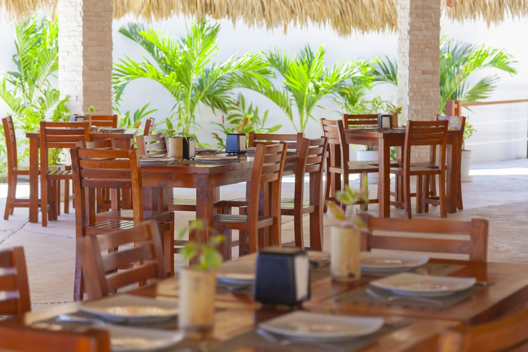 Food & Drinks 5, Marina Resort, Dist. Pochutla