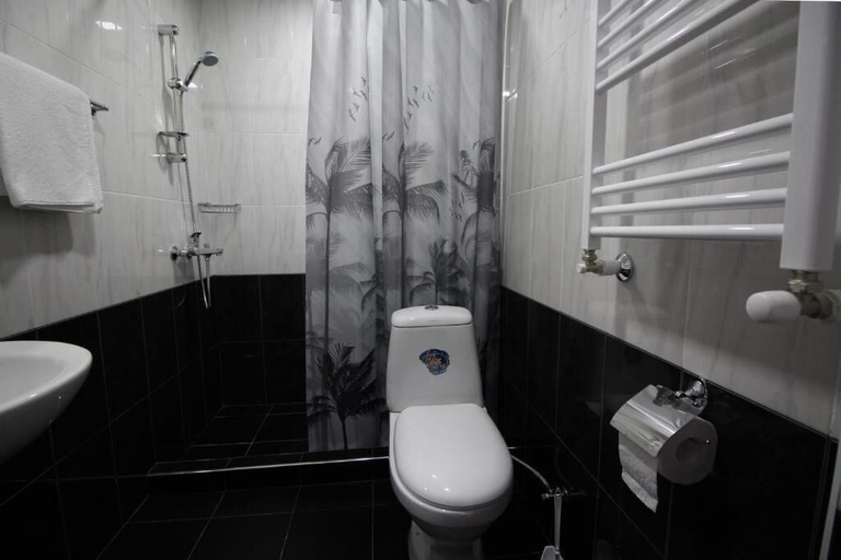 Bathroom 4, Karin's B&B