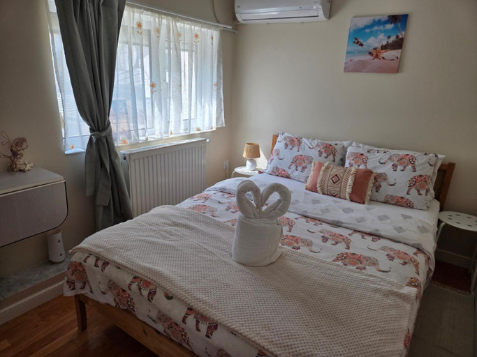 Bedroom 4, COLOSSEUM Zen GUEST HOUSE, Municipiul Bucuresti