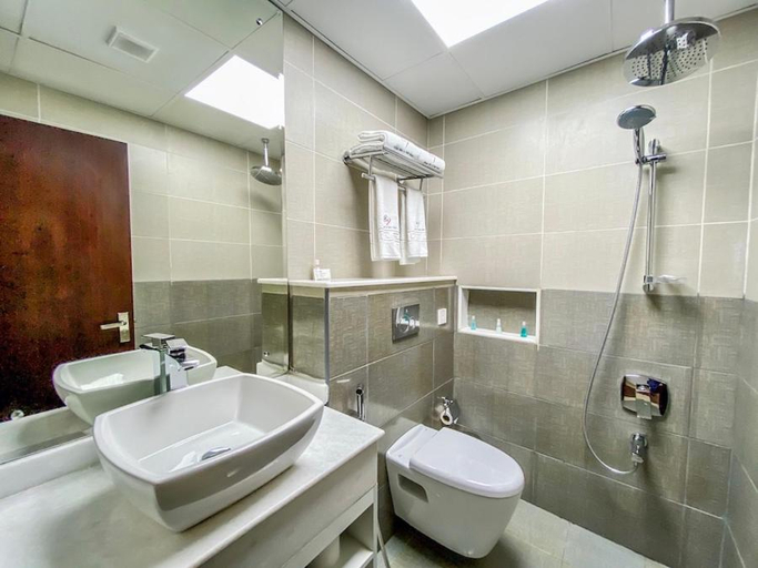 Bathroom 5, Mirage Bab Al Bahr Hotel, Dibba