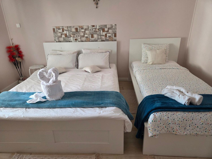 Bedroom 2, COLOSSEUM Zen GUEST HOUSE, Municipiul Bucuresti