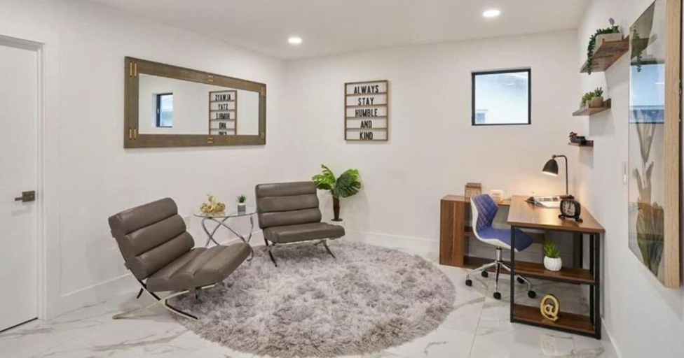 Living room 4, Peaceful Villa by Glam Homes, Broward