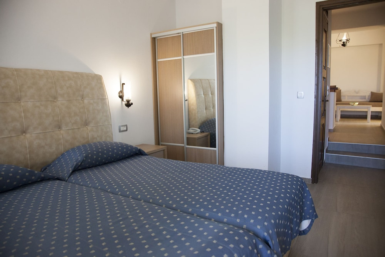 Bedroom 3, Sunny Suites, Crete