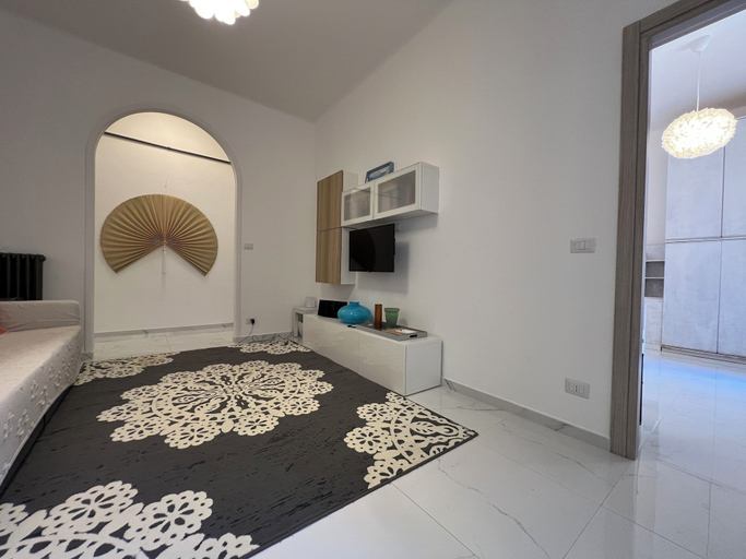 Interior 3, Mameli 6, Genova