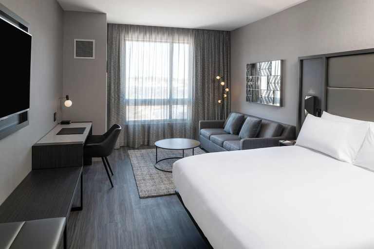 Bedroom 2, Ac Hotel By Marriott Portsmouth Downtown/Waterfront, Rockingham