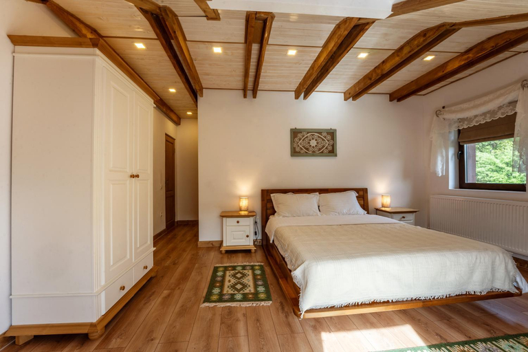 Bedroom, Casa cu Prispa, Sighisoara